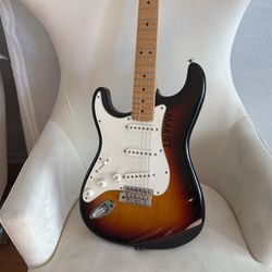 Fender Stratocaster Electric Guitar – Great Condition