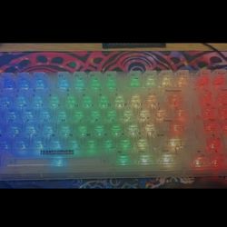 Transparent mechanical keyboard 