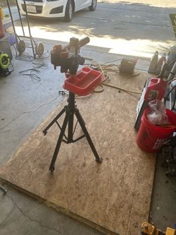 Bike repair stand with tool tray