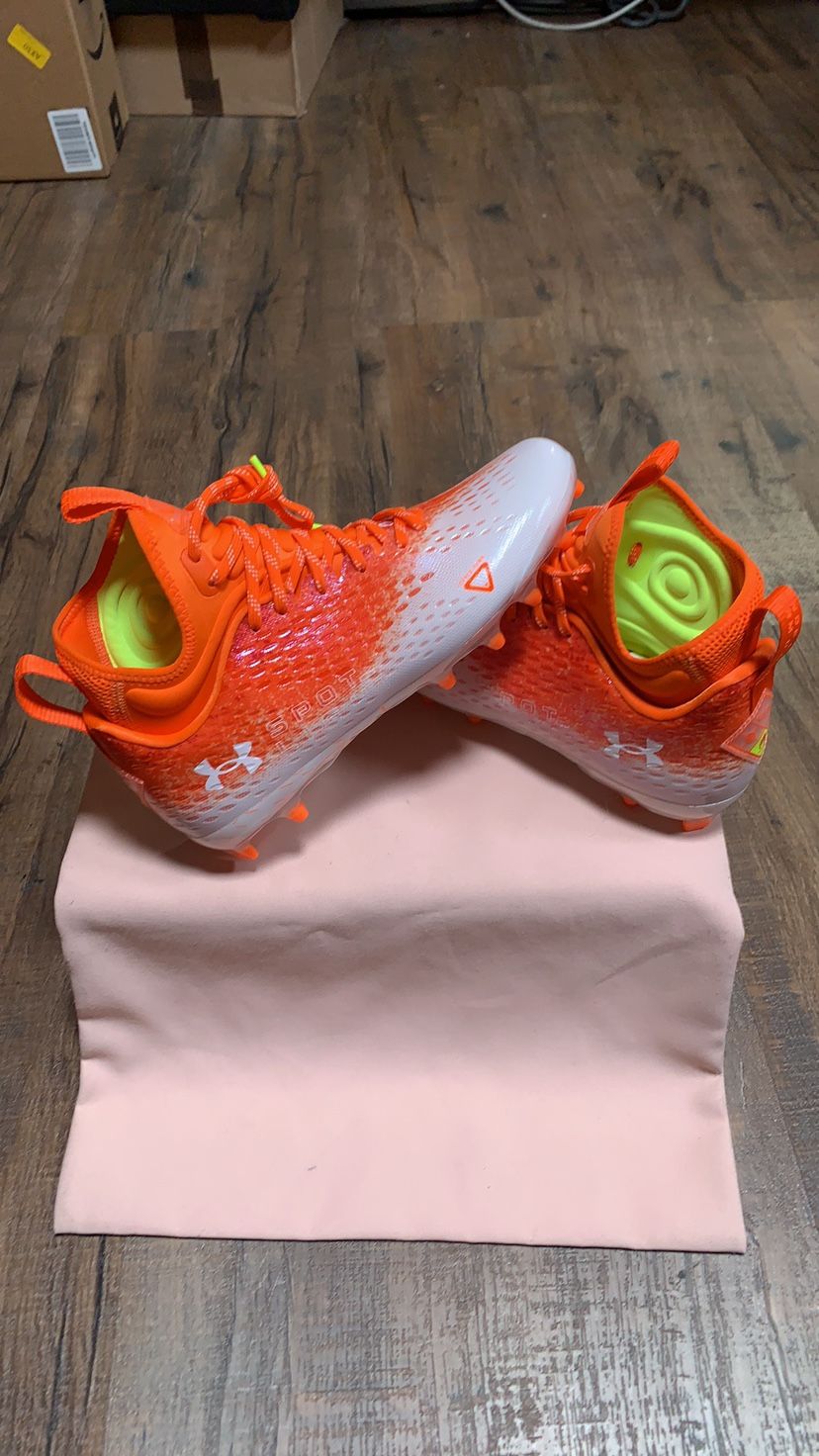 Under Armour Spotlight Lux MC Football Cleats (Available Size 9)