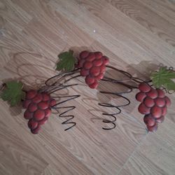 Vineyard Wine Wall Rack