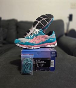 Asics NYC-Gel Awake