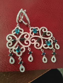 Geninue Sapphire Earrings NEW