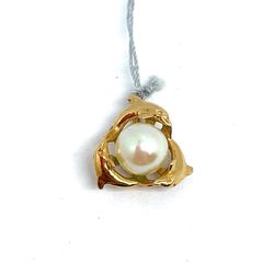 14Kt Yellow Gold Dolphins With Pearl Pendant 1.30g I-1531