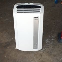 Air Conditioner   14,000 BTU  .  Works Great  Cold Air 