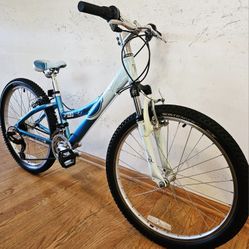 21 Speed TREK MT220 24' Alpha Aluminum MTB w/ Suspension for Sale