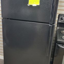 Ge Electric REFRIGERATOR 2DOORS 29w 29d 66H DELIVERY Available 
