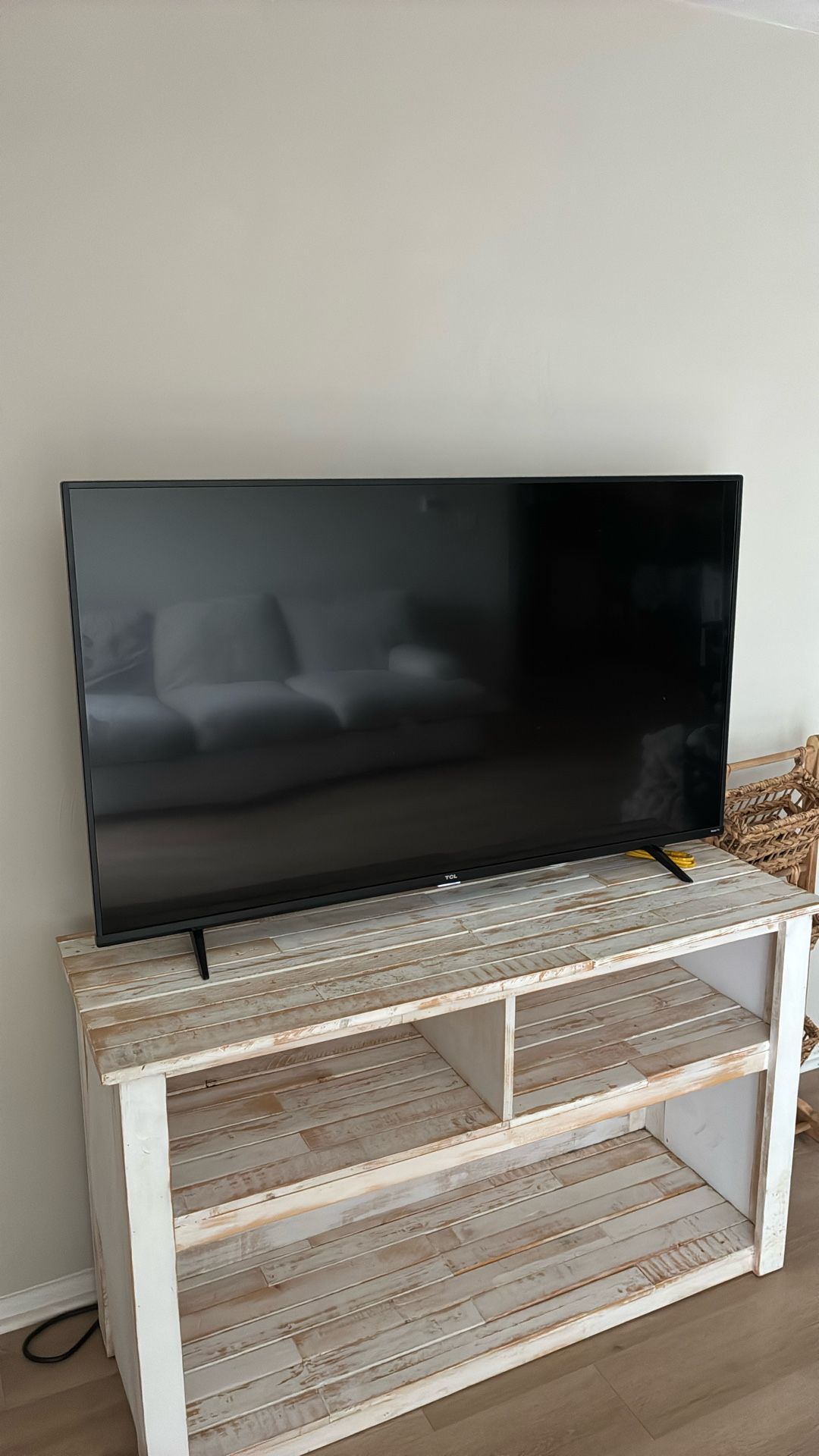 50 Inch TV Flat Screen TCL Roku