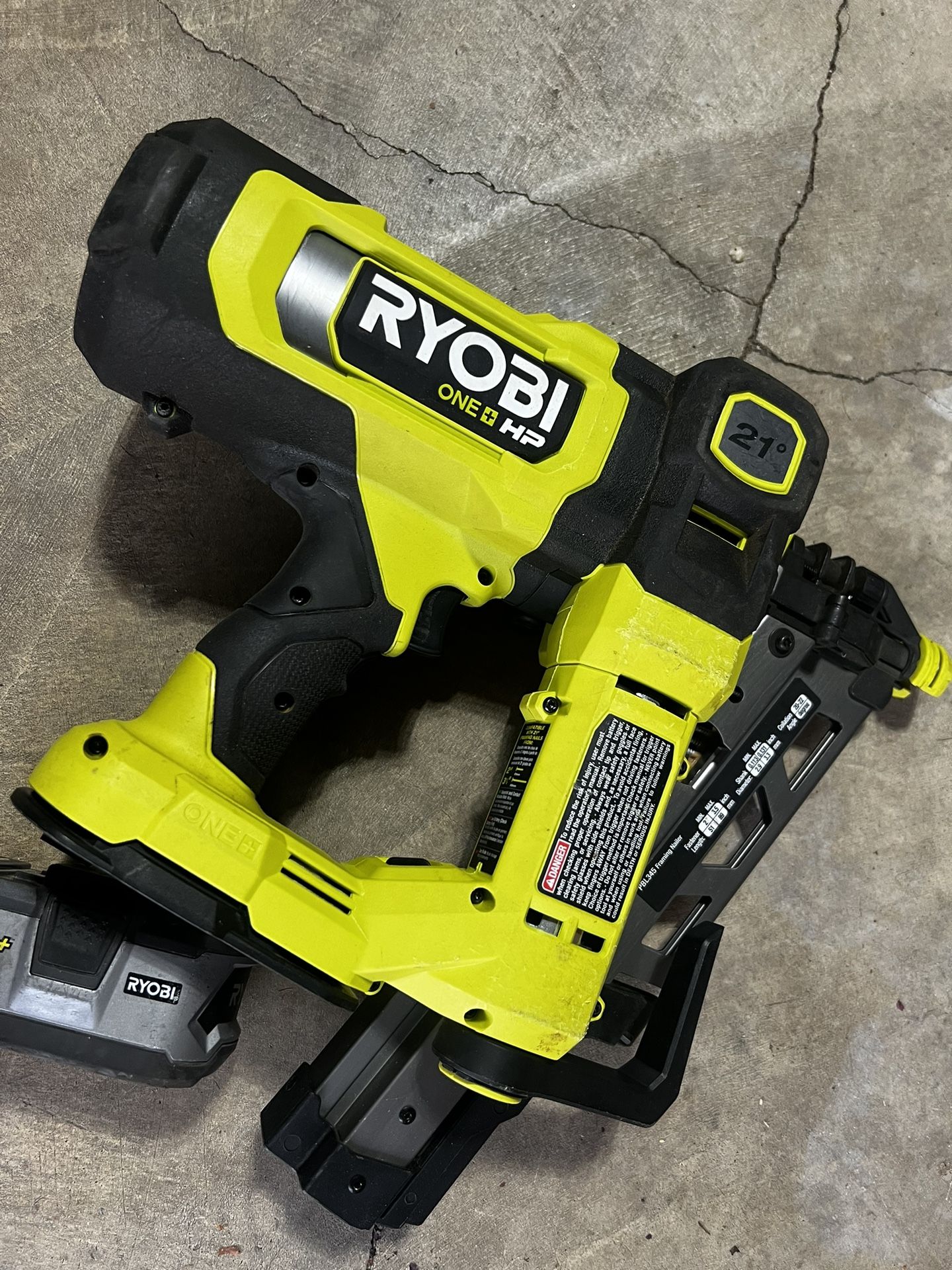 Ryobi 18v 21 Degree Framing Nailer