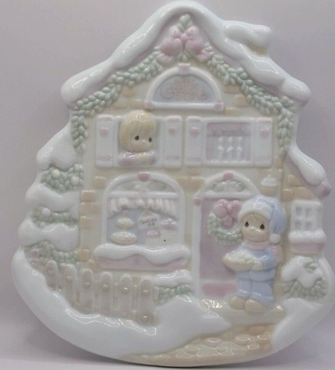 1995 Precious Moments Christmas Plate