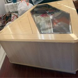 Free Cream white Leather Armchair chair and coffee table w glass