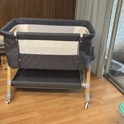 HARPPA Bedside bassinet 