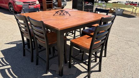 Dining Table Set (Removable Leaf, 6 Chairs, 2 Stools)