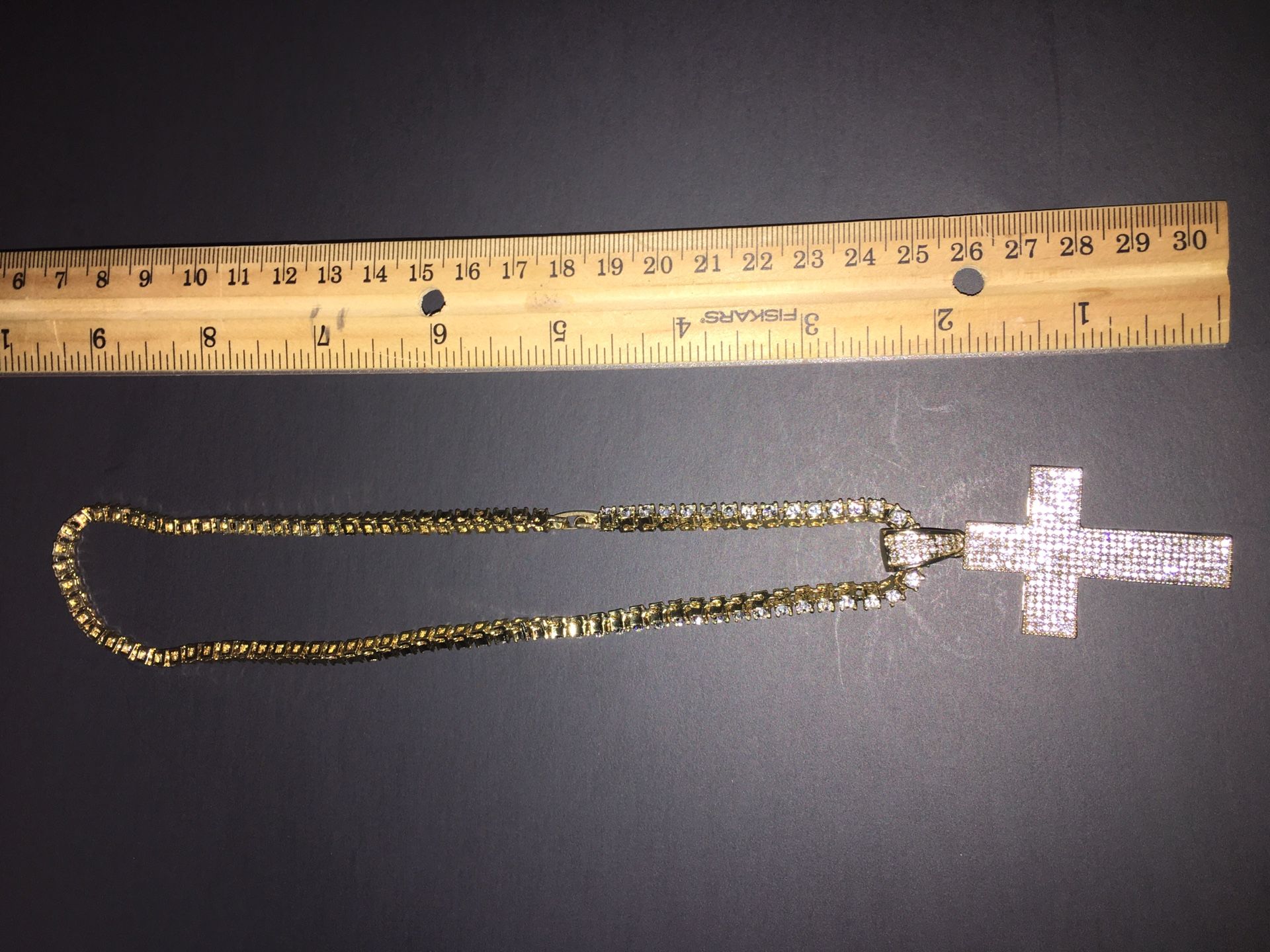 Gold block chain w cross pendant