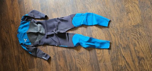 Xcel infinity 3/2, medium