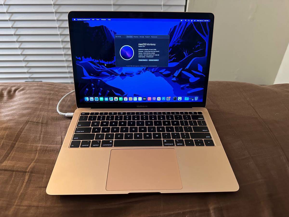 2018 Gold MacBook Air Retina 13in