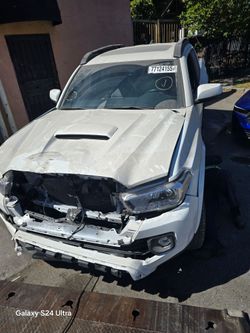 Tacoma partes disponibles 2016-2023 tacoma parts out