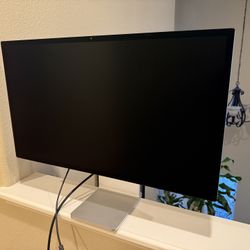 Apple Studio Display 