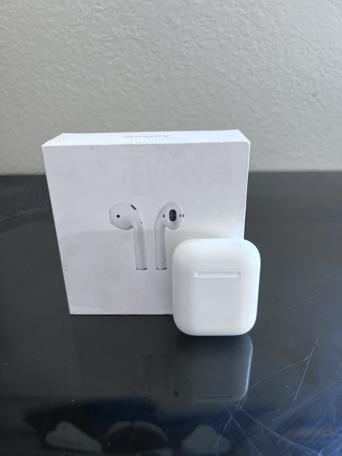 Apple AirPods Charging Case Only. 