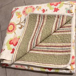 Queen reversible blanket