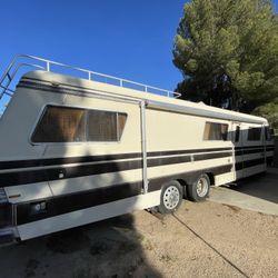 1985 Apollo Motor Home