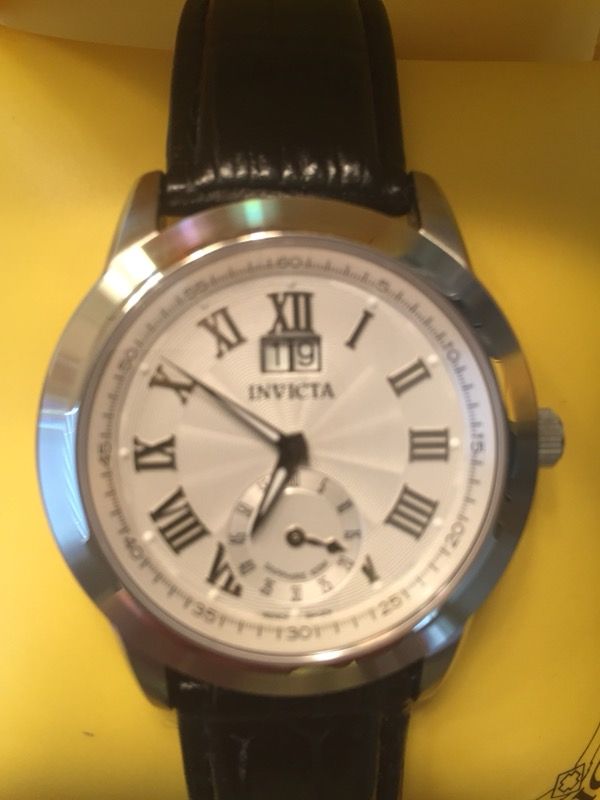 Invicta men’s big date watch