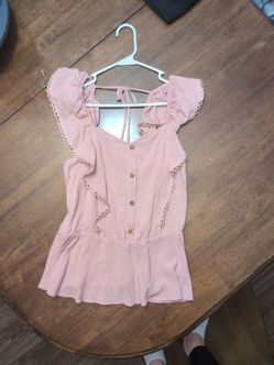 Cute tops size medium