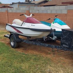 Wave runner and sea doo jet skis 