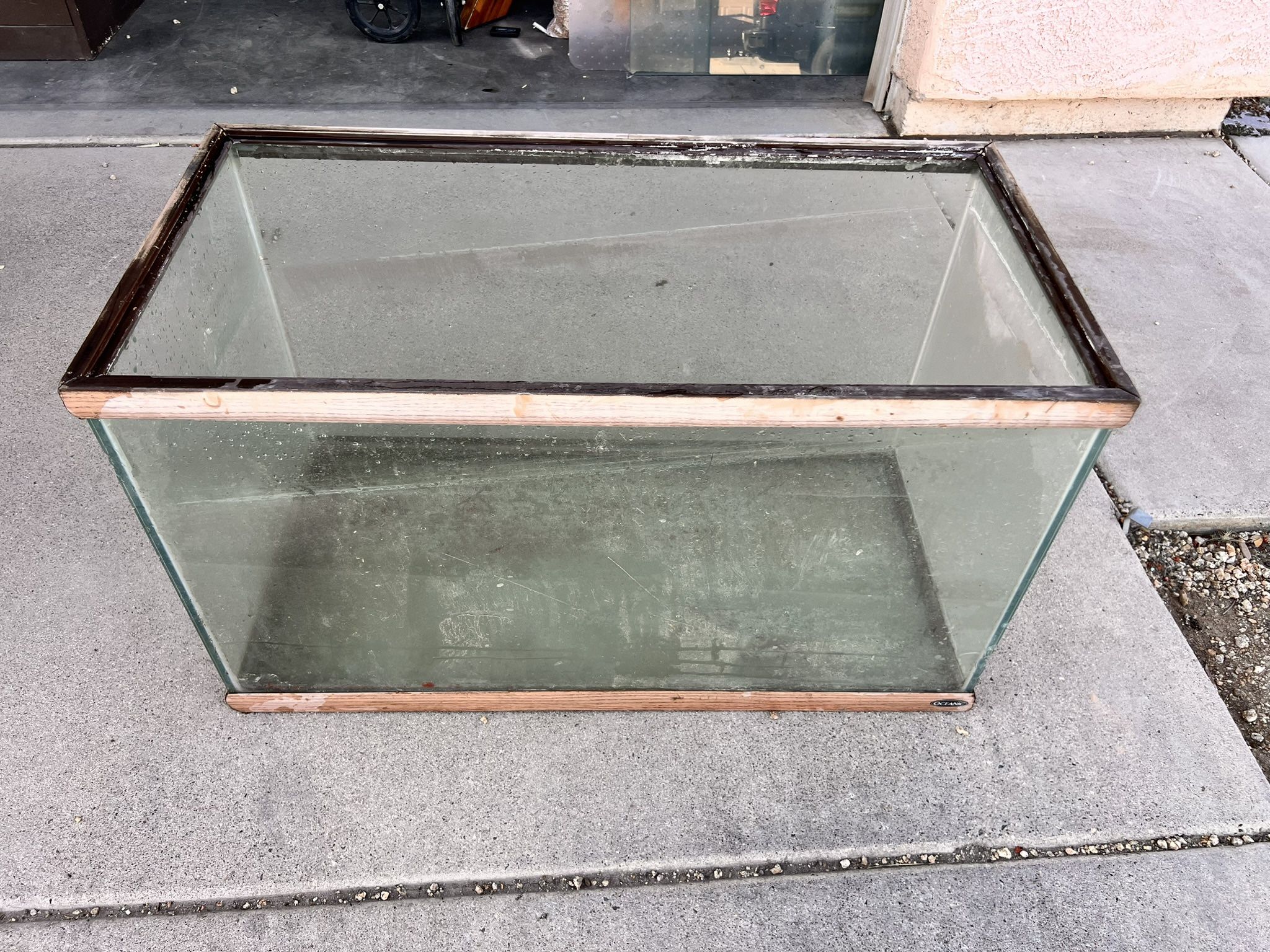 Heavy Glass Oceanic 57 Gallon Aquarium - 36” x 18” x 21”