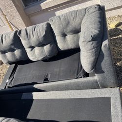 Couch with pull out bed