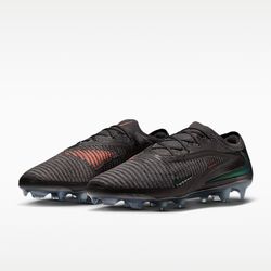 Nike Phantom 6 Low Elite LV8 Soccer Cleats