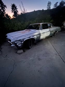 2 68 Chevy impalas