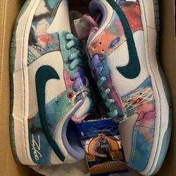 DS Nike SB Low Futura Size 9.5