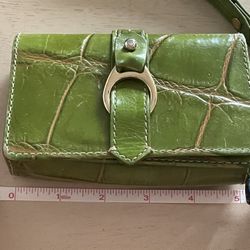 Vintage Green croc Dooney & Bourke Wristlet