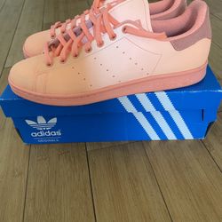 Stan Smith Adicolor Size 10 Men’s.  Orange/Pink Reflective Color 