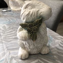 Vtg Ceramic Bunny rabbit With Leaf - 9” Tall