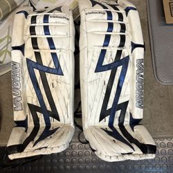 Vaughn 7400 Velocity Goalie Pads 