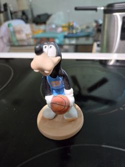 Goofy With Basketball 