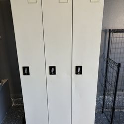 3 Door Metal Locker Storage Cabinet 