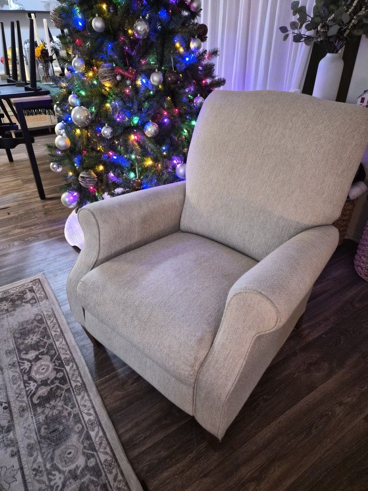 Bone Color Recliner 