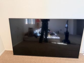 80 inch Hisense tv lcd cracked