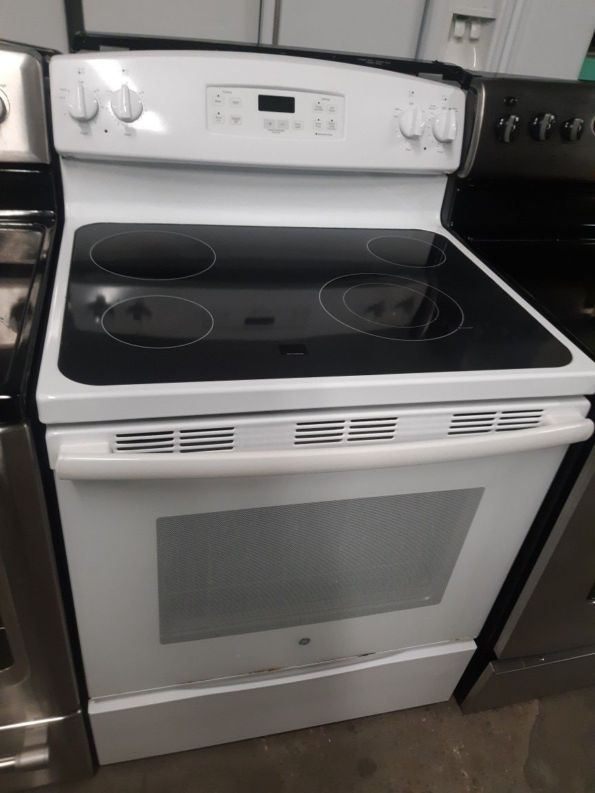 GE ELECTRIC STOVE WORKING PERFECTLY 4 MONTHS WARRANTY DELIVERY AVAILABLE SAME DAY