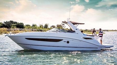 2013 Sea Ray Sundancer Twin Mercruiser engines