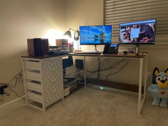 L shaped desk
