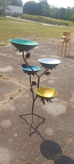 Awesome New Colorful Bird Feeder 