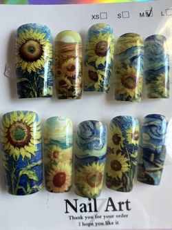 Sunflower Nails :) So pretty! Summer Nails!
