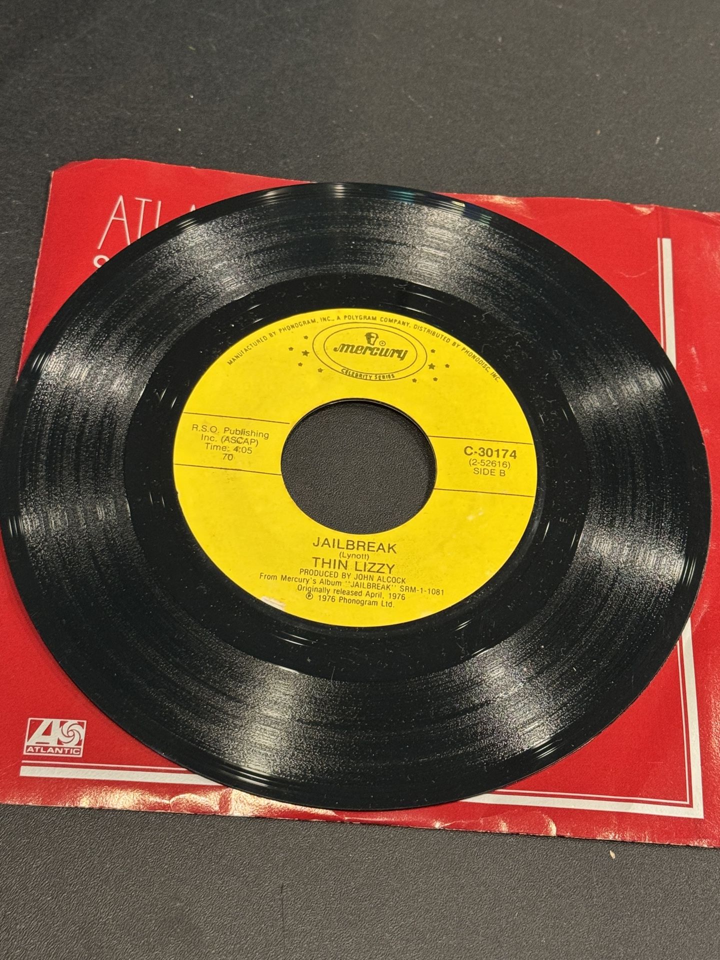 Thin Lizzy "The Boys Are Back In Town / Jailbreak" VG Mercury Records C-30174