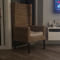 Z Gallery Wicker chair