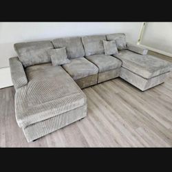 Sectional.sofa New $399