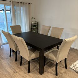 Dining Table Set